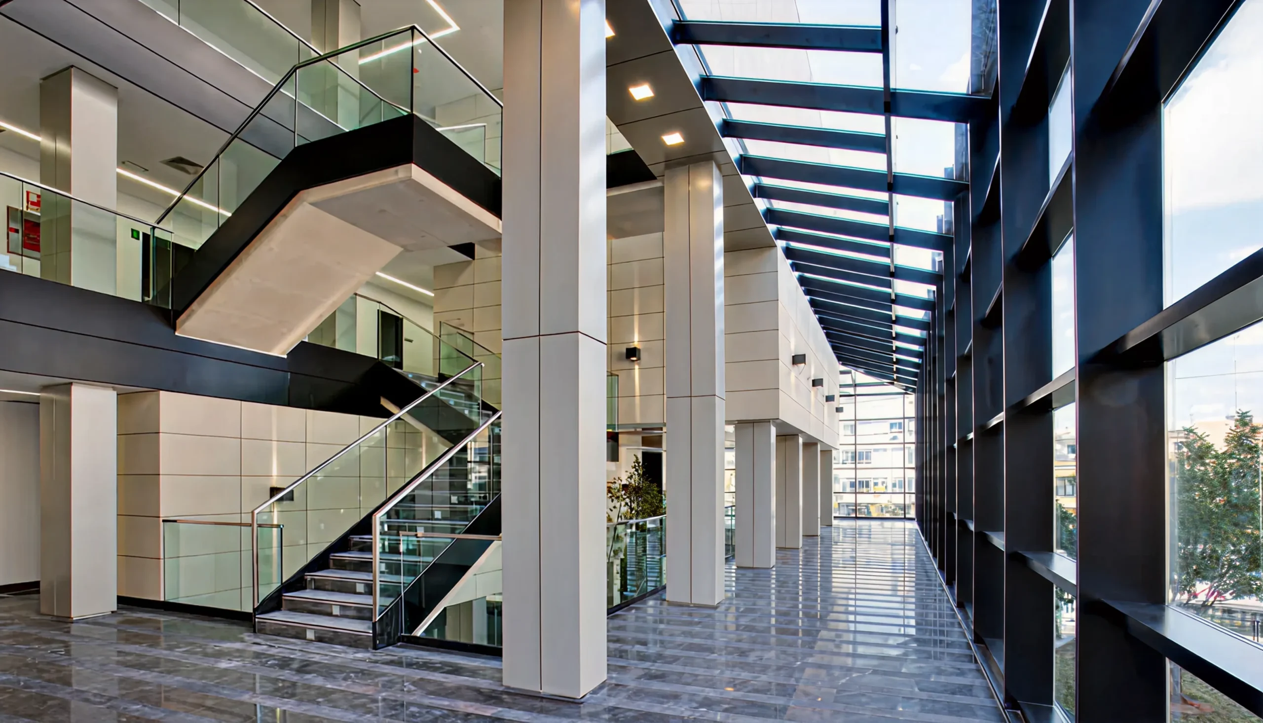 escaleras Ayuntamiento de Almassora