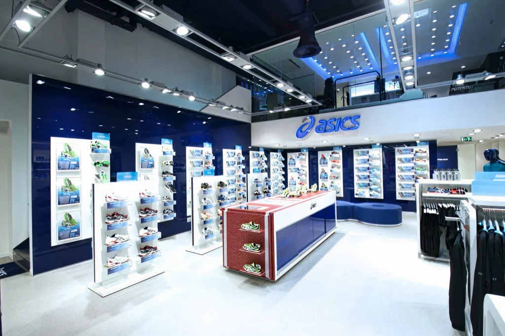 Mobiliario integral y expositores