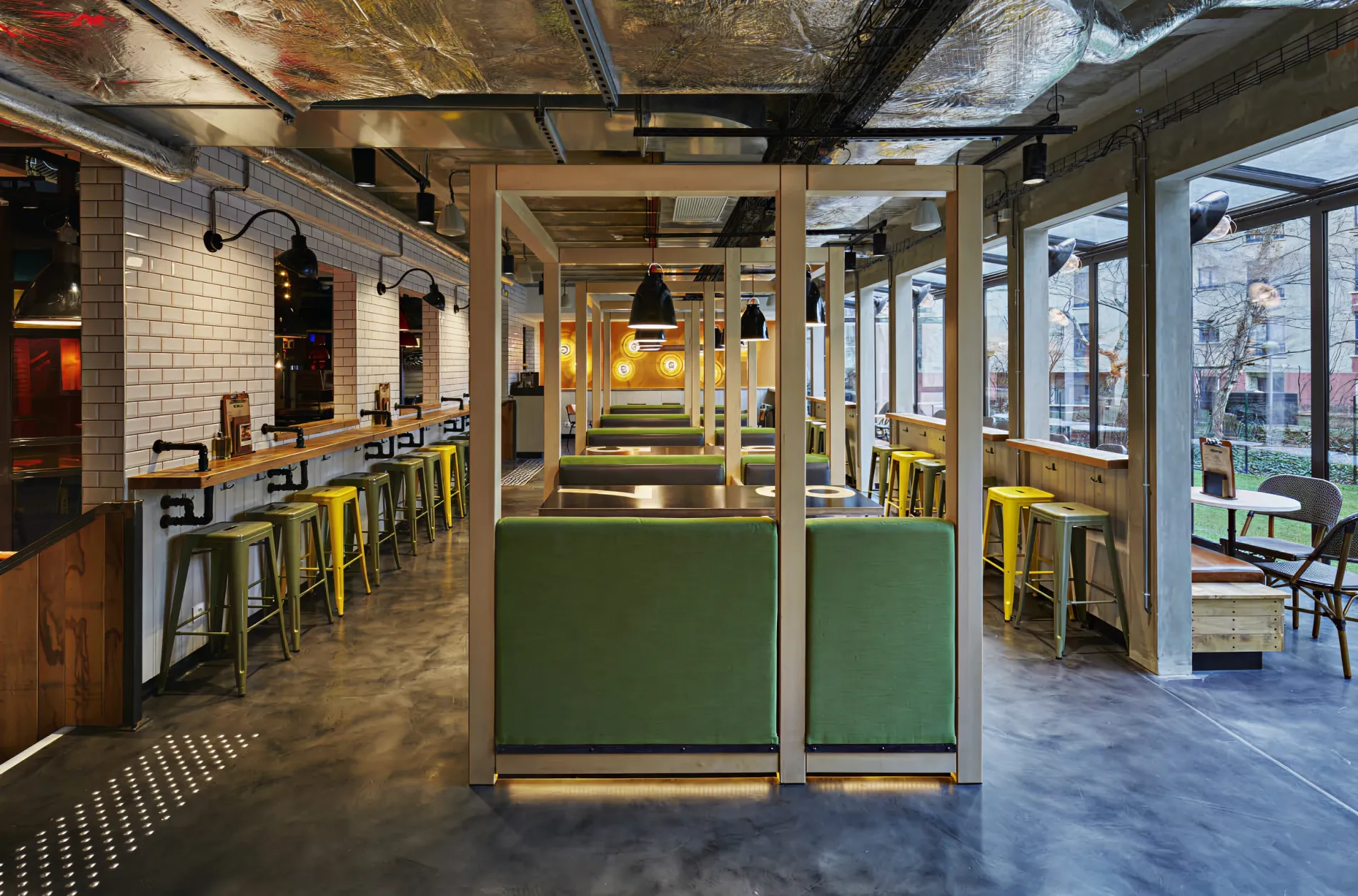 Interiorismo zona de restauracion Generator Paris