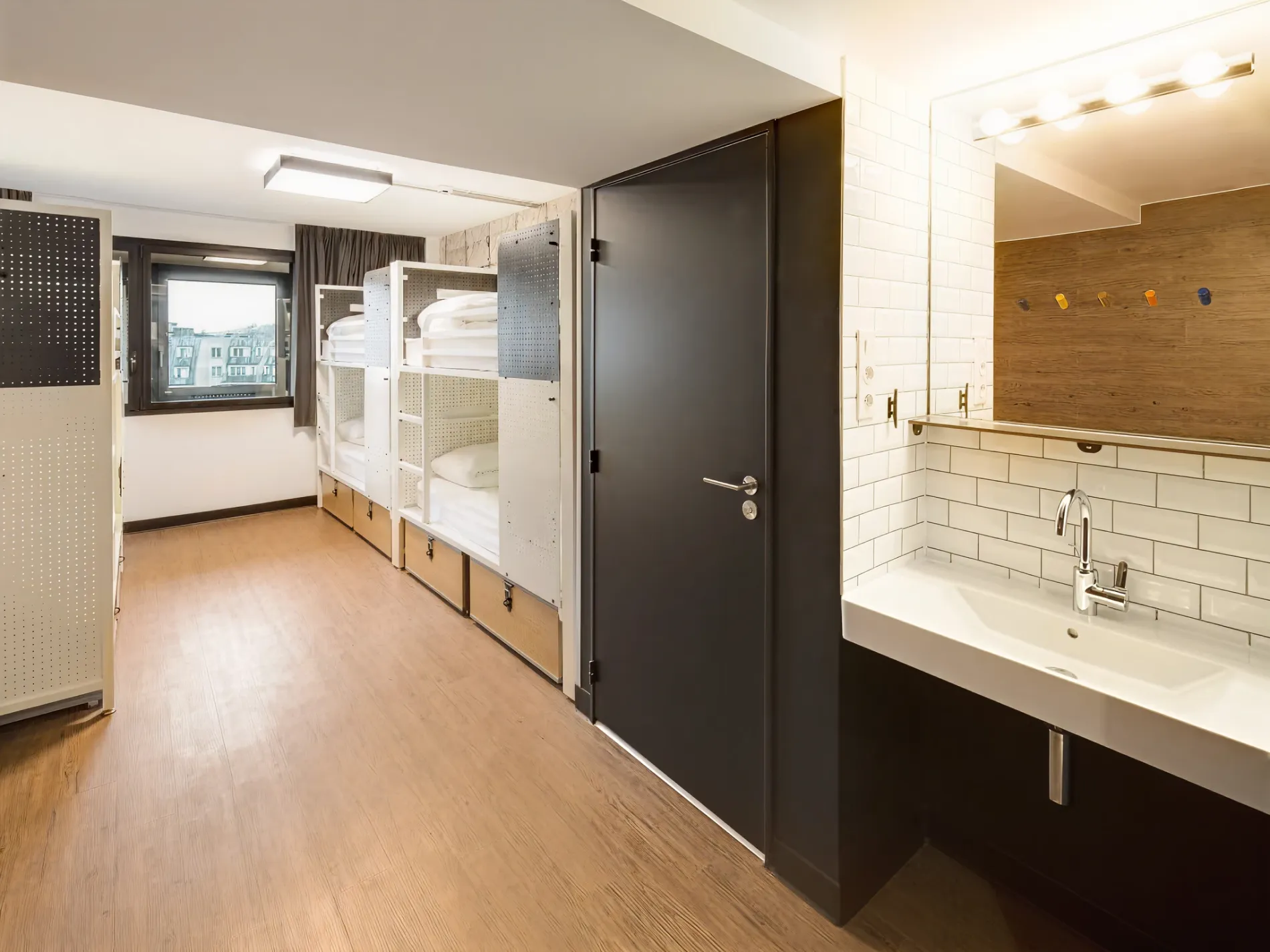 Diseño y carpintería habitaciones compartidas