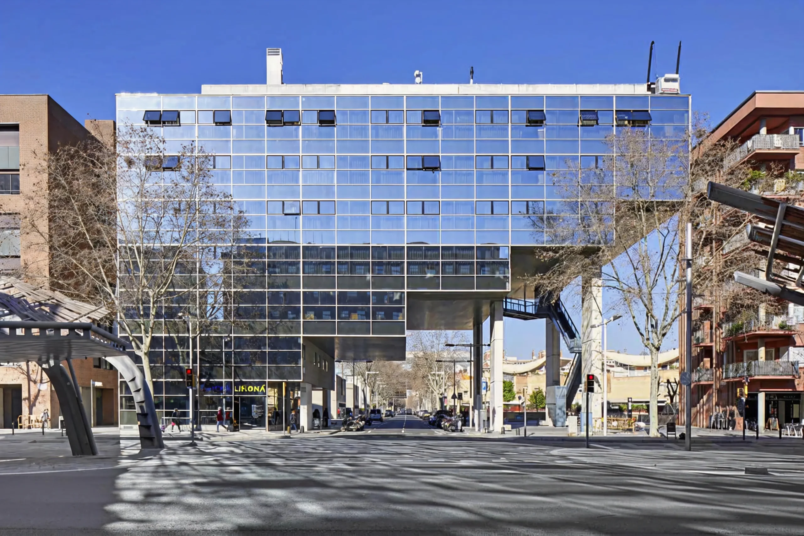 edificio unite hotel