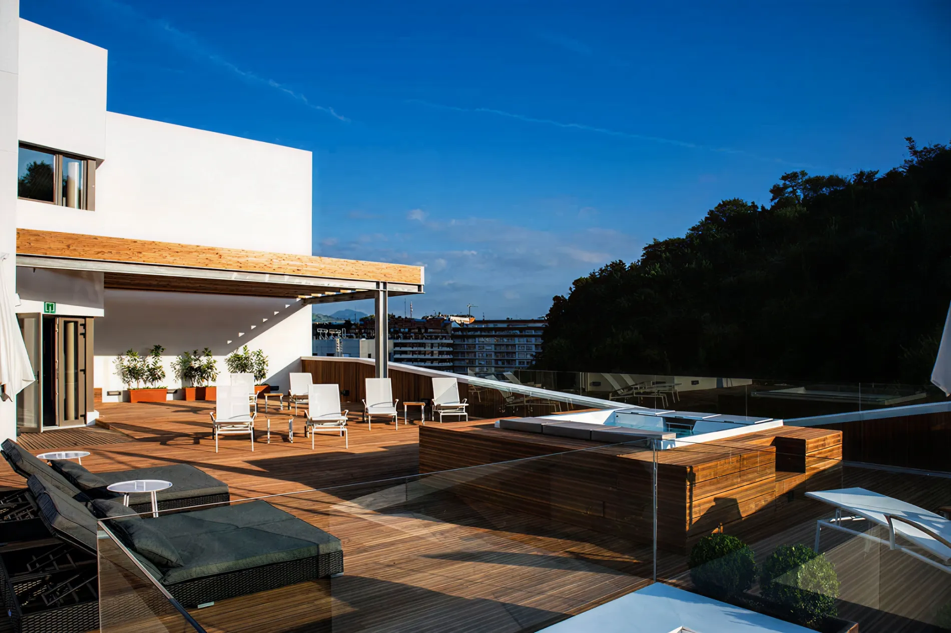 Diseño de terraza para Hotel Zenit